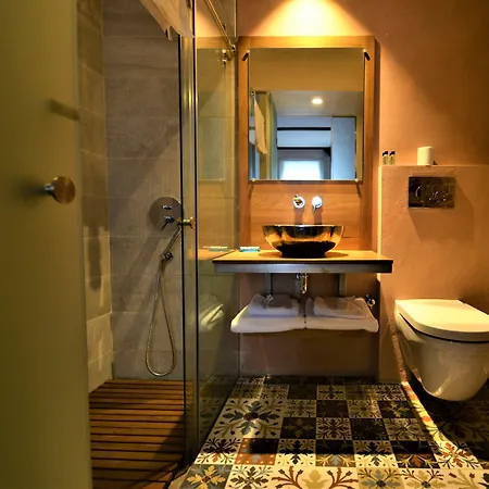 Uenver Galata 3*