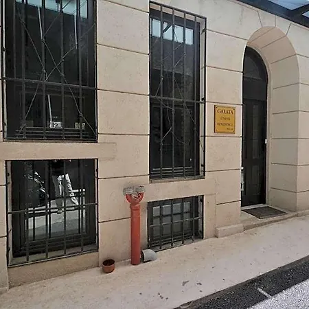Uenver Galata 3*