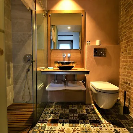 Apart Otel Uenver Galata