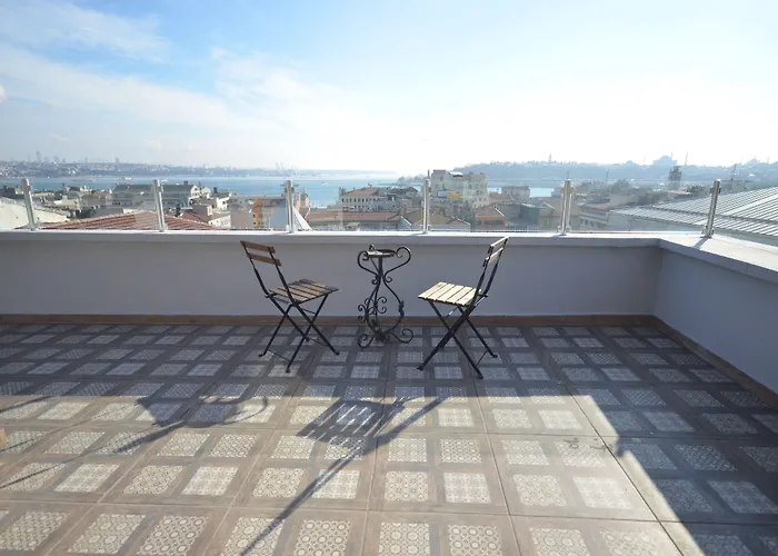 Uenver Galata Aparthotel 3*