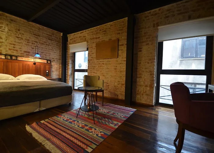 Uenver Galata Aparthotel 3*